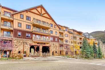 Hotelli Red Hawk 2276