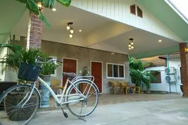 ペンション Pottery Street House