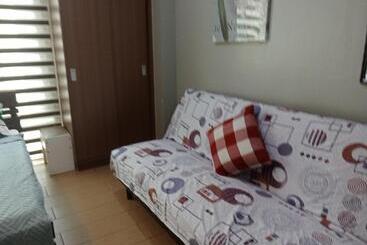 Henry S Newport Deluxe Condotel