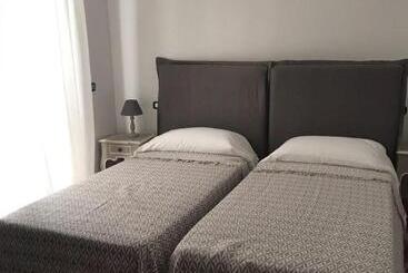 هتل R&d Rest And Dream Capri