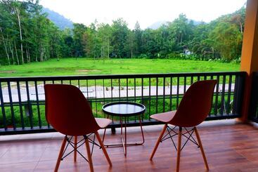 Szálloda The Bliss Khao Sok Boutique Lodge