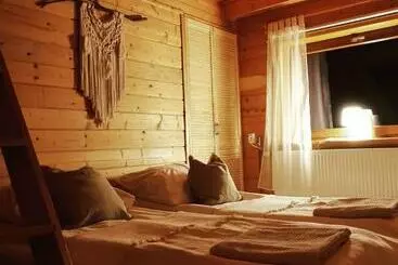 Aamiaismajoitus (B&B) Apartament Na Pięterku