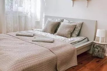 ユースホステル Bankowa 8 Guest Rooms