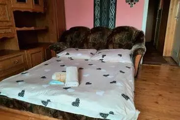 Majatalo Queens House