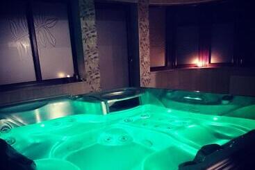 Pensiune Villa Jura Pokoje Gościnne