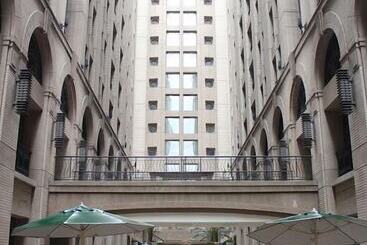 هتل آپارتمان Elite Serviced Residences Taipei