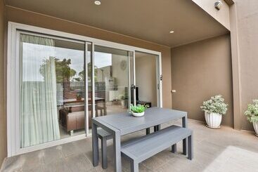 Indulge Apartments   Langtree