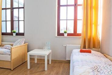 호스텔 Open Tours