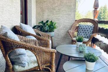 ユースホステル Restauracja Pensjonat Buda