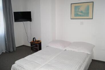 تختخواب و صبحانه Dom Wczasowy Zefir