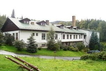 מלון דירות Dom Wczasowy Lubuszanin