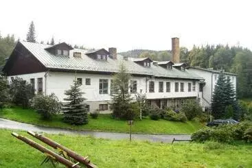 アパートホテル Dom Wczasowy Lubuszanin