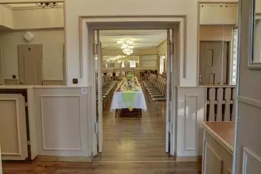 ペンション Karet Obiekt Hotelowy