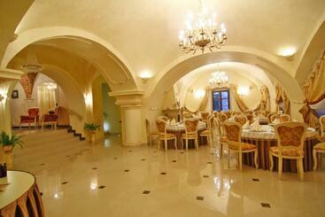 منتجع Dwór Dębowiec I