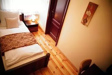 Aamiaismajoitus (B&B) Noclegi U Kawalca