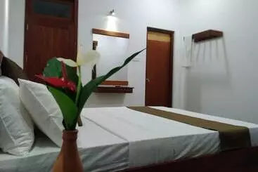 ベッドアンドブレックファースト Yala Wind