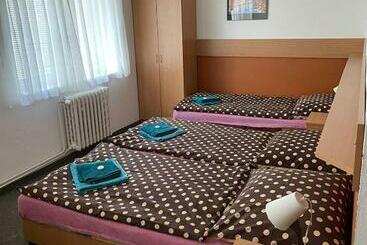 Panzió Penzion Valeš