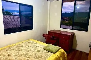 Bed and Breakfast Casa Nómada Puyo