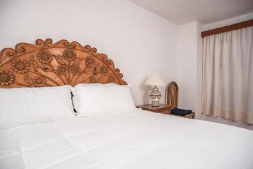 هتل Hacienda La Cieneguita