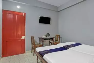 Hotell Spot On Kkp Tourist Home