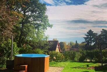 بنسيون Fecskefészek Vendégház