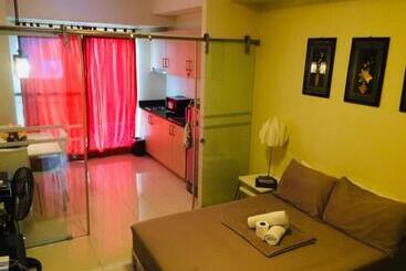 Lägenhetshotell R&b Suites Tagaytay