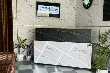 ペンション Homestay Comforts 500m From Amritsar Airport
