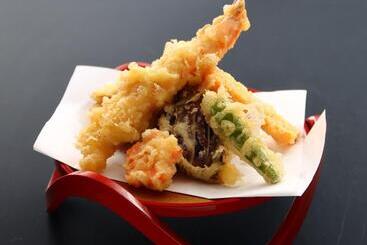 مبيت وإفطار Bandai