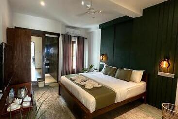 Отель Ami Mirissa