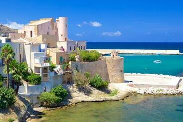 펜션 Frontemare House & Rooms