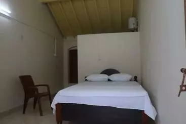 ペンション Maasilamani Lodge