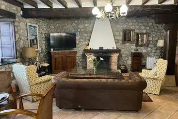 Hostel Posada San Tirso