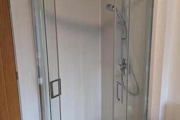 민박 Romsey Brewery House Circa 1893