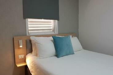 Pensione Airport Guest House