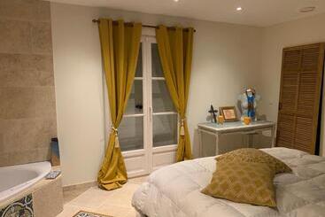 ベッドアンドブレックファースト La Bastide Val De Siagne