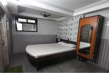 ホテル Aaiye Lodging & Boarding By Wb Inn