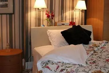 Cranmoor House - B&b