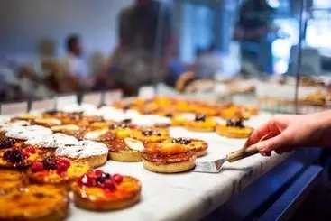 Oxley Court Serviced Apartments