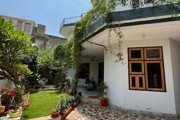 Schronisko Travel Curiosity Homestay