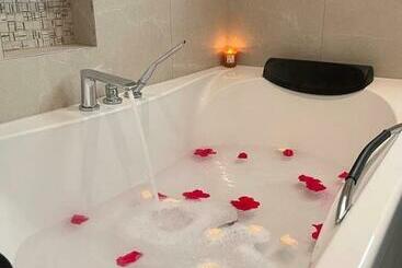 Aamiaismajoitus (B&B) Le Gite Des 3 Mousquetaires