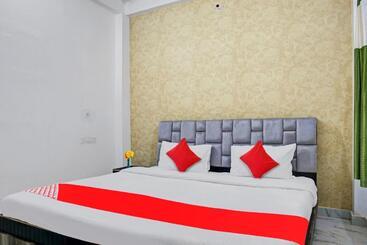 Super Hotel O Sunshine Residency