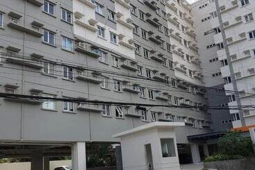 Lägenhetshotell Studio Unit In The Heart Of Cebu City!