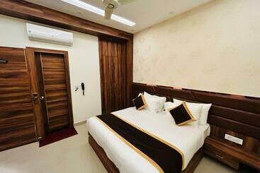 בית מלון כפרי Shree Jee