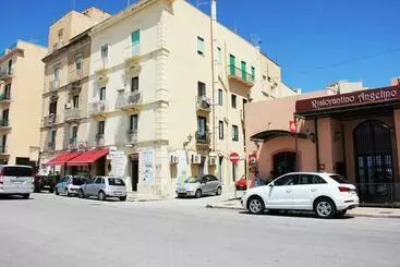 پانسیون The Twins Rooms In Trapani 2