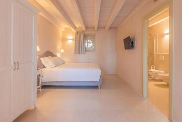 Palazzo Montanari Art & Wine Luxury Apartments