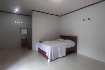 Пансион Kristal Garden