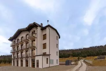 Apartahotel Garda   Breakfast Included In The Price Restaurant Free Parking Mountain View Kitchen In The Apartme