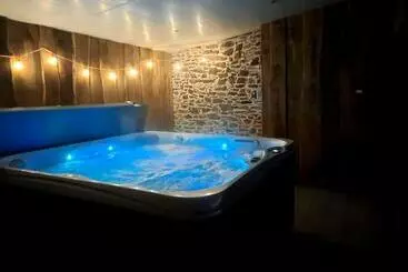 Majatalo A La Mémoire De Merlin