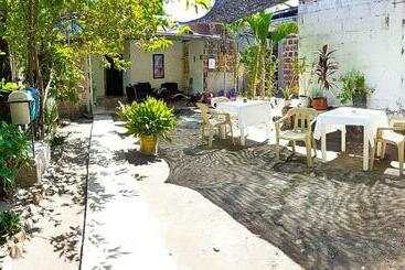 Pensionat Hostal Villa Del Río Las Brisas