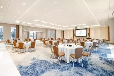 هتل Holiday Inn Riyadh The Business District, An Ihg